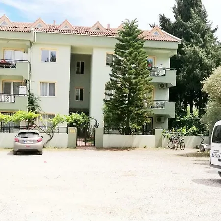 Good Located Arslan House شقة مرمريس
